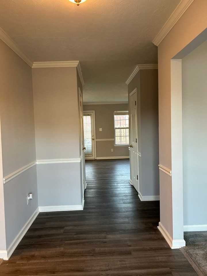 7600 Main St - Photo 2 of 16