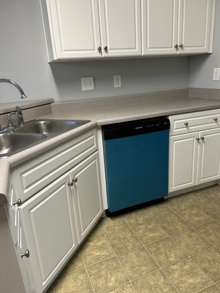 7600 Main St - Photo 7 of 16