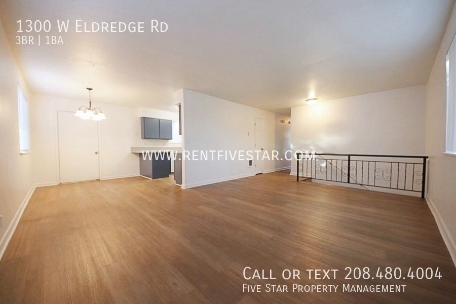 1300 W Eldredge Rd - Photo 4 of 13