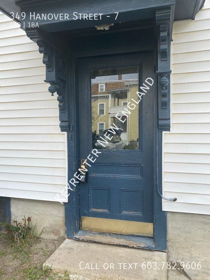 349 Hanover Street #7 - Photo 5 of 9