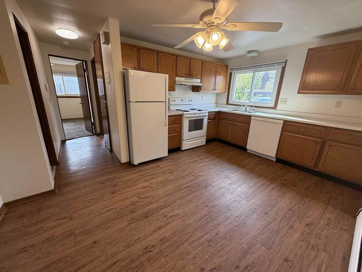 Faircrest Apartments - Photo 2 of 10