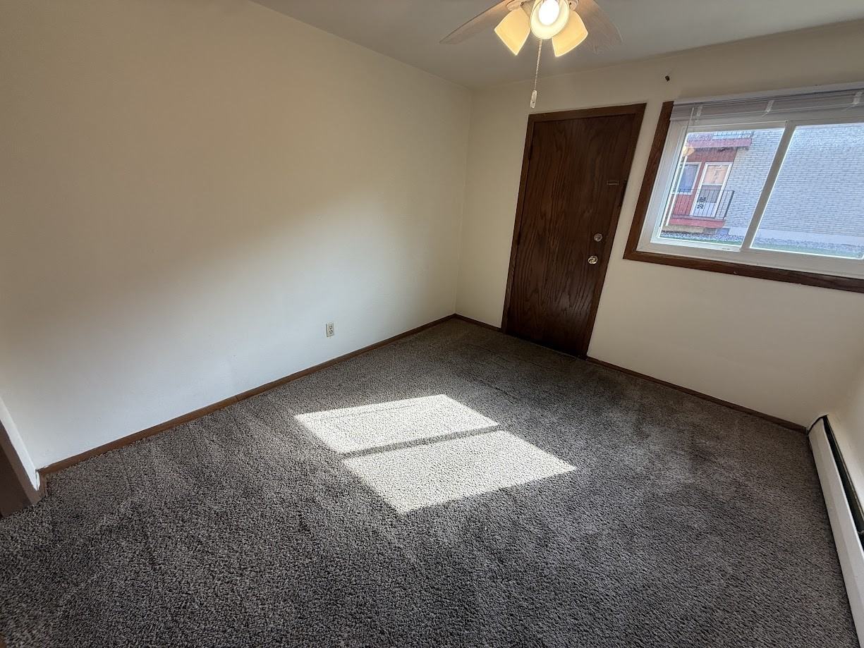 Faircrest Apartments - Photo 7 of 10