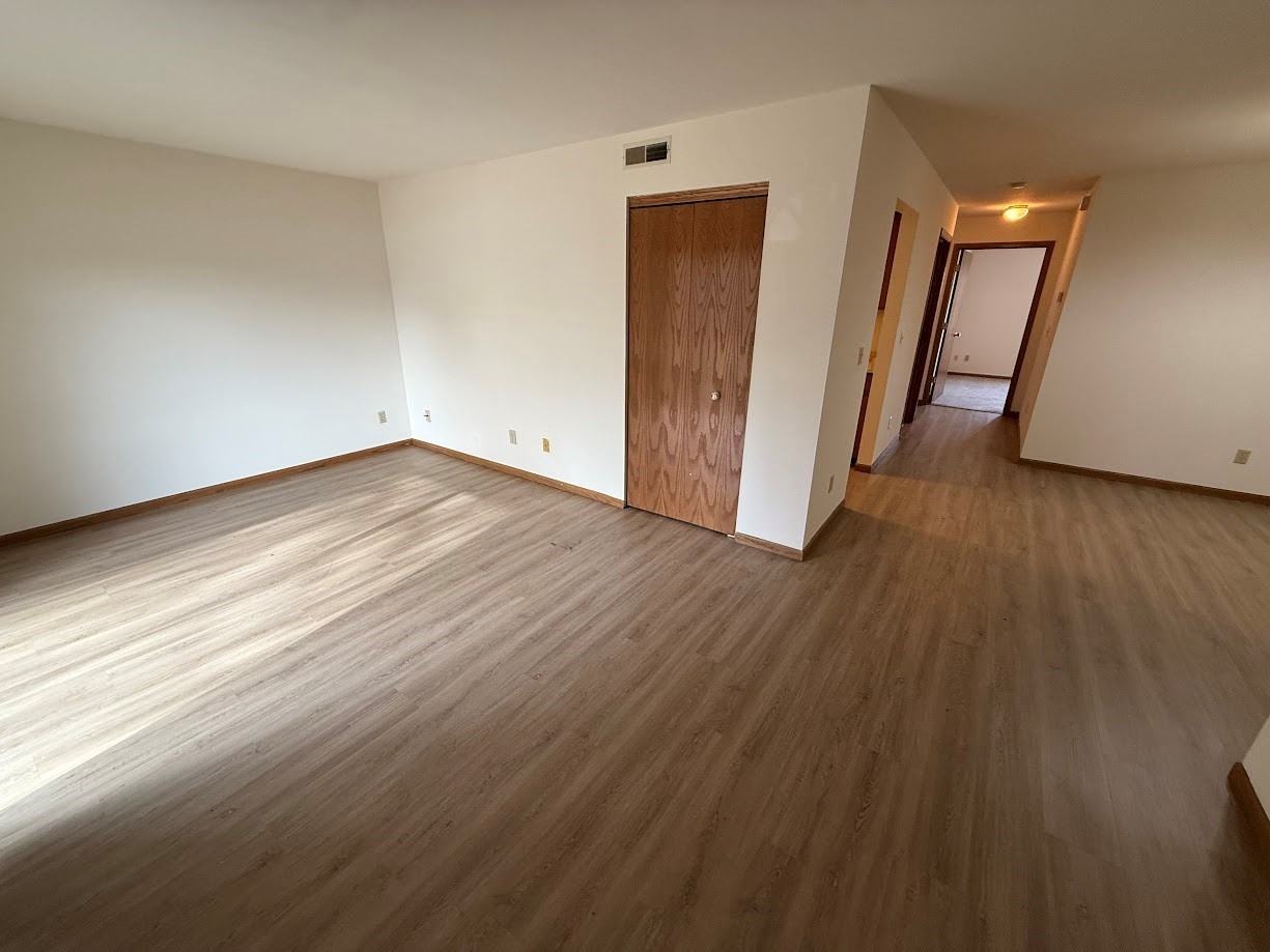 1908 Fox Run - Photo 2 of 14