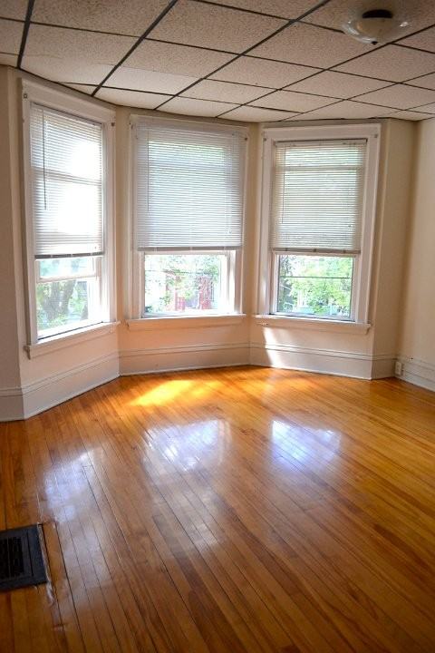 1037 Jenifer St - Photo 6 of 16