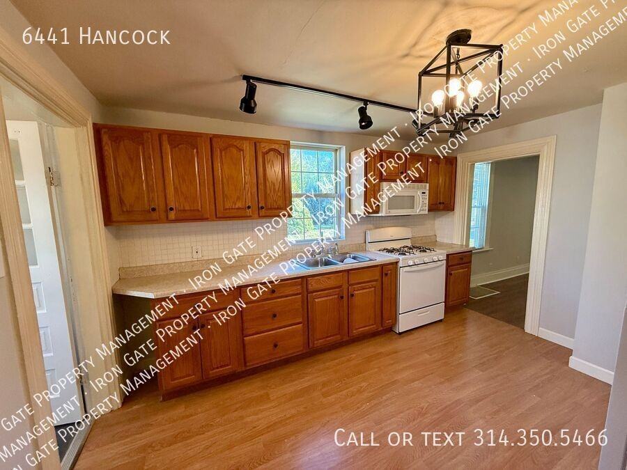 6441 Hancock Ave - Photo 6 of 12