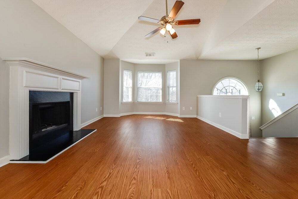 965 Durham Way - Photo 4 of 17