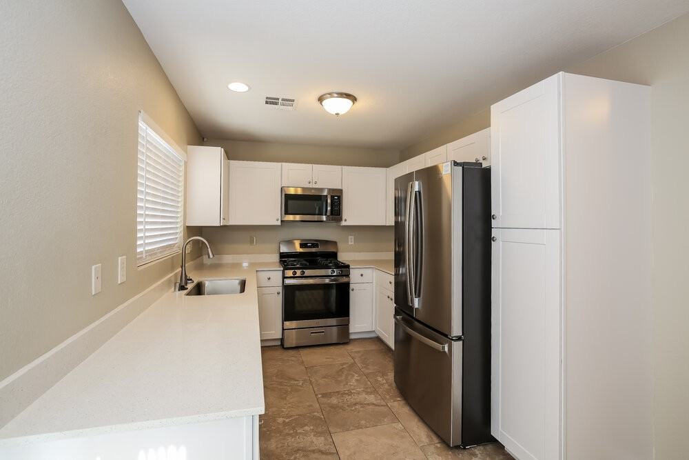 5127 Mineral Lake Dr - Photo 7 of 17