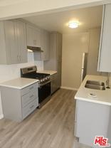 1035 N Harper Ave - Photo 1 of 1