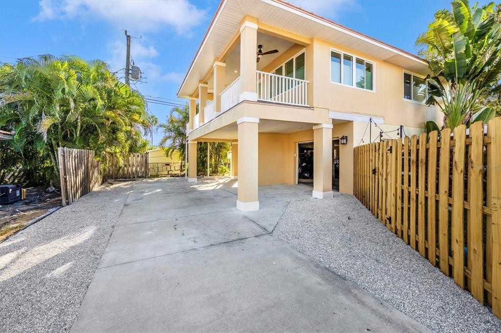 907 Riviera St #907 - Photo 7 of 50