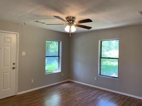 719 E Chestnut St #719 - Photo 1 of 1