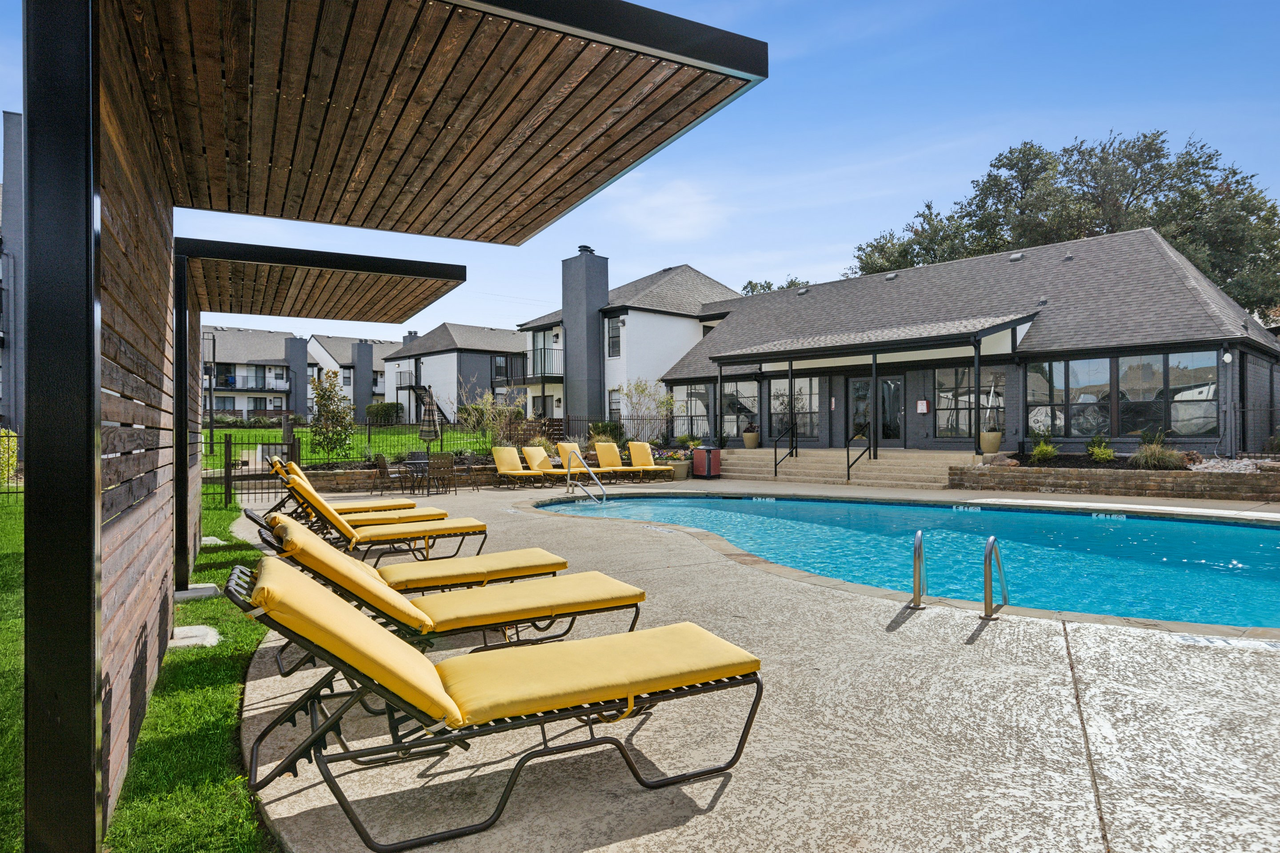 Brookbend - Photo 3 of 44