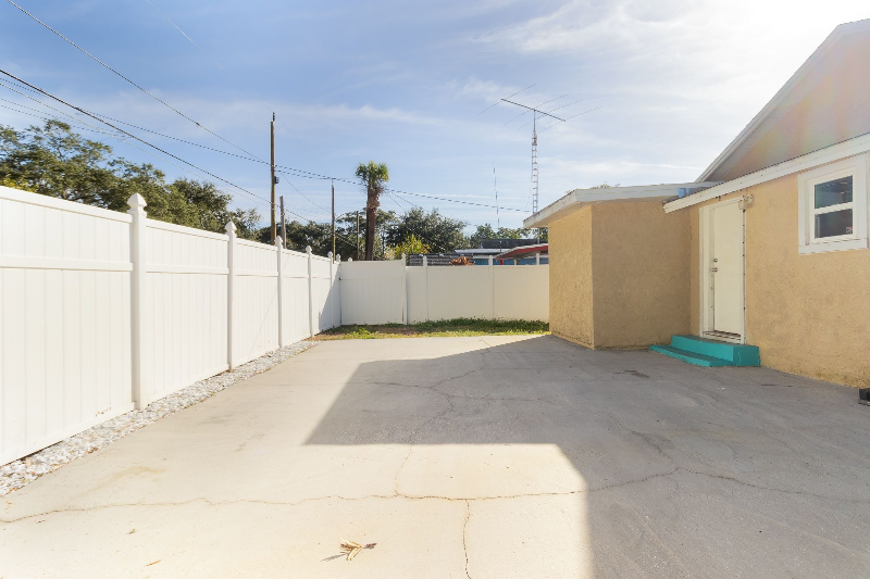 3017 Freemont Ter S - Photo 5 of 14