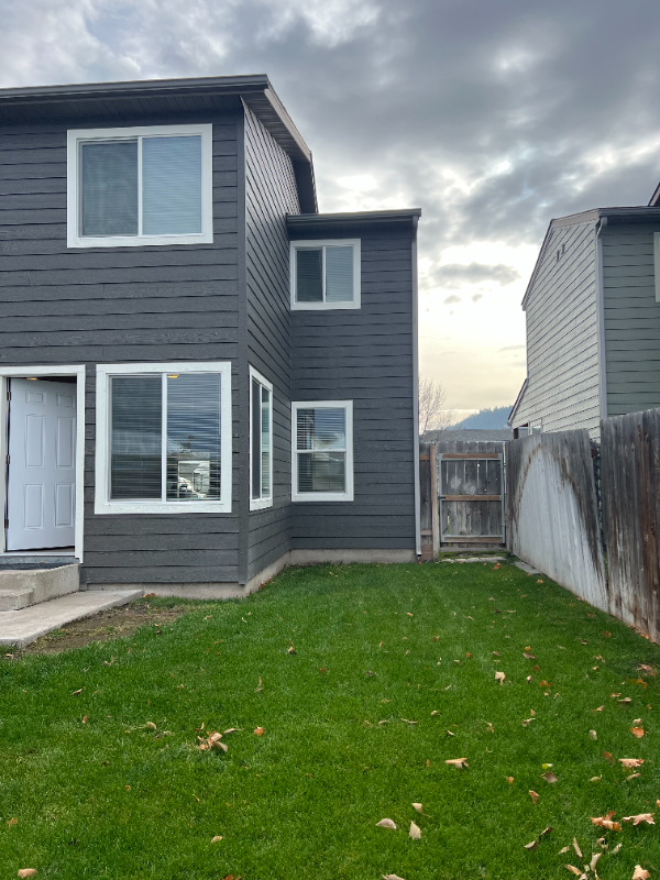 1983 Greatview Dr - Photo 4 of 19