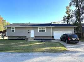 featured image of 2944 E Madison St