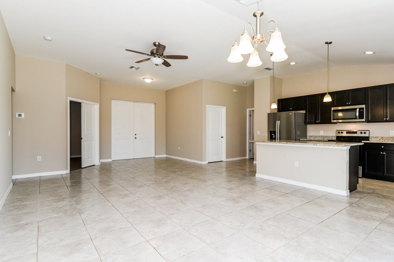 3212 44th St W - Photo 2 of 23