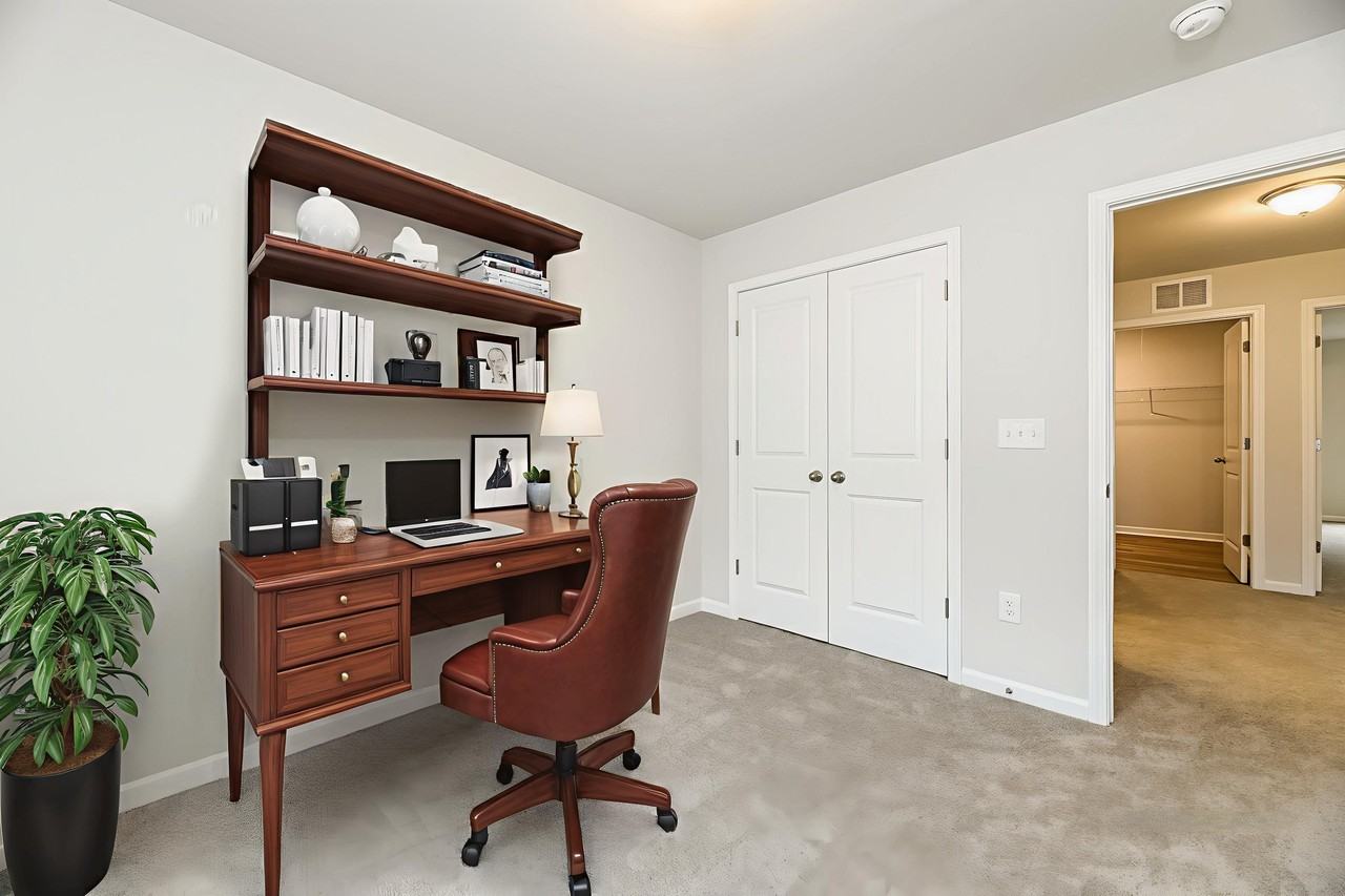 2860 Summer Townes Way - Photo 7 of 33