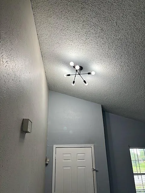 228 Elmwood Dr - Photo 4 of 19