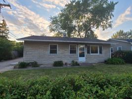 featured image of 202 E Streamwood Blvd