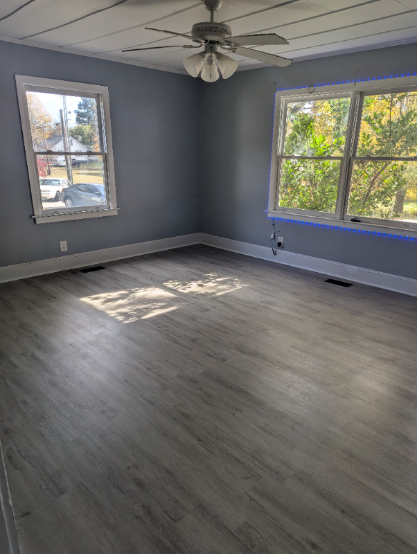 814 Walker St - Photo 6 of 14