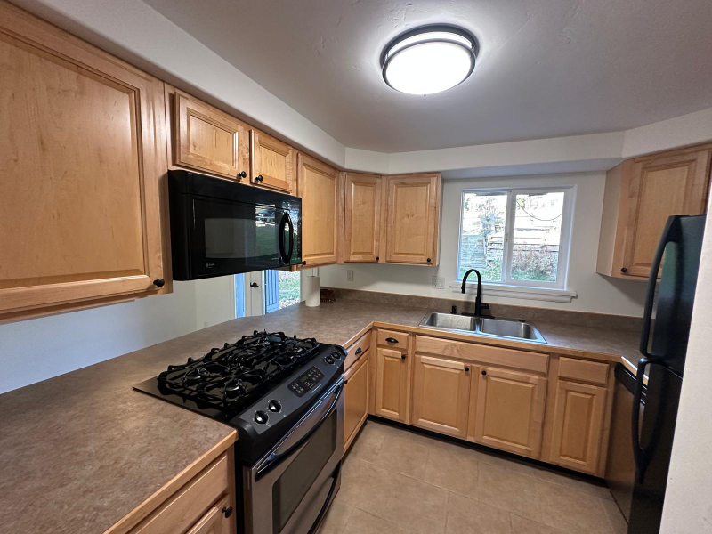 331 Holland Hills Rd - Photo 3 of 20