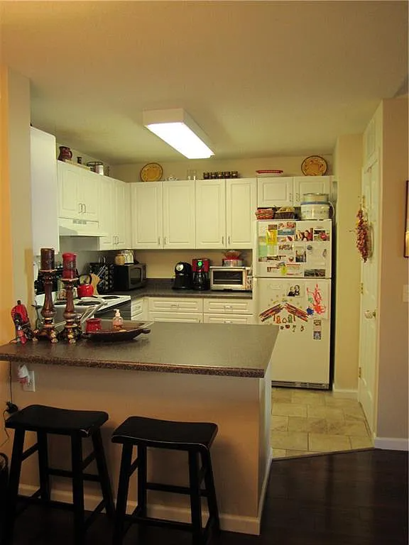 120 East Mill Street #302 - Photo 2 of 12