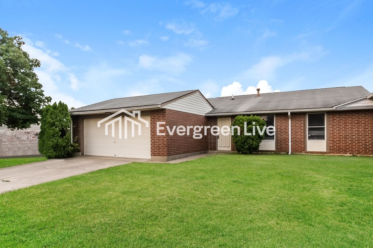 8654 Belle Chase Dr - Photo 3 of 16