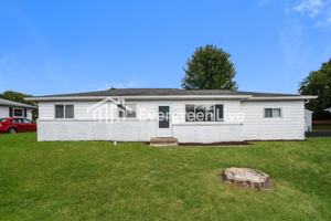 featured image of 1933 Sloan Avenue