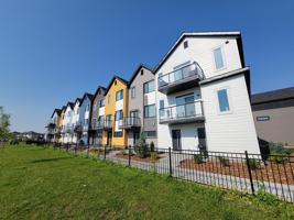 featured image of 2796 Maple Way Nw