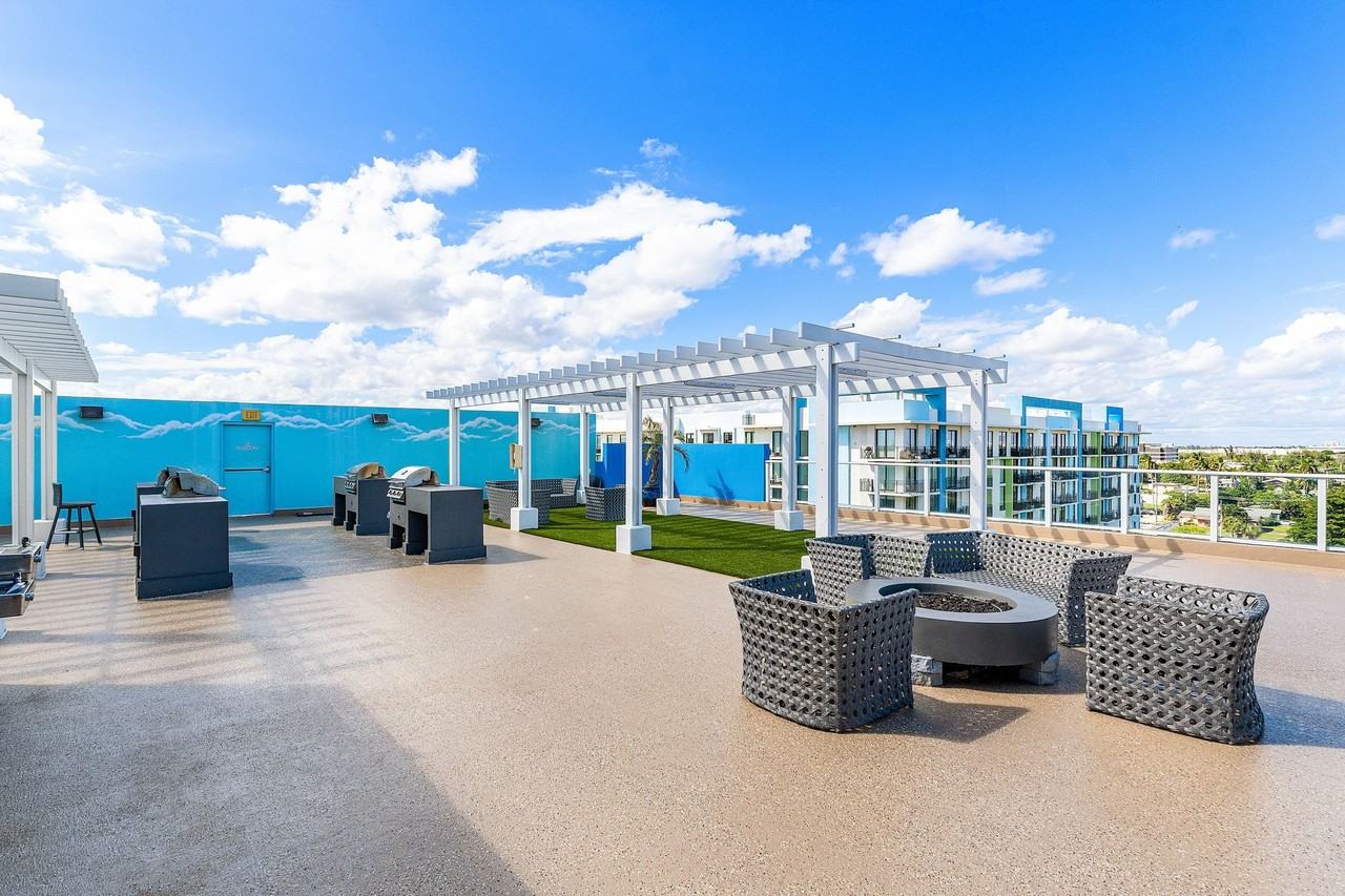 The Place at Dania Beach - Photo 4 of 41