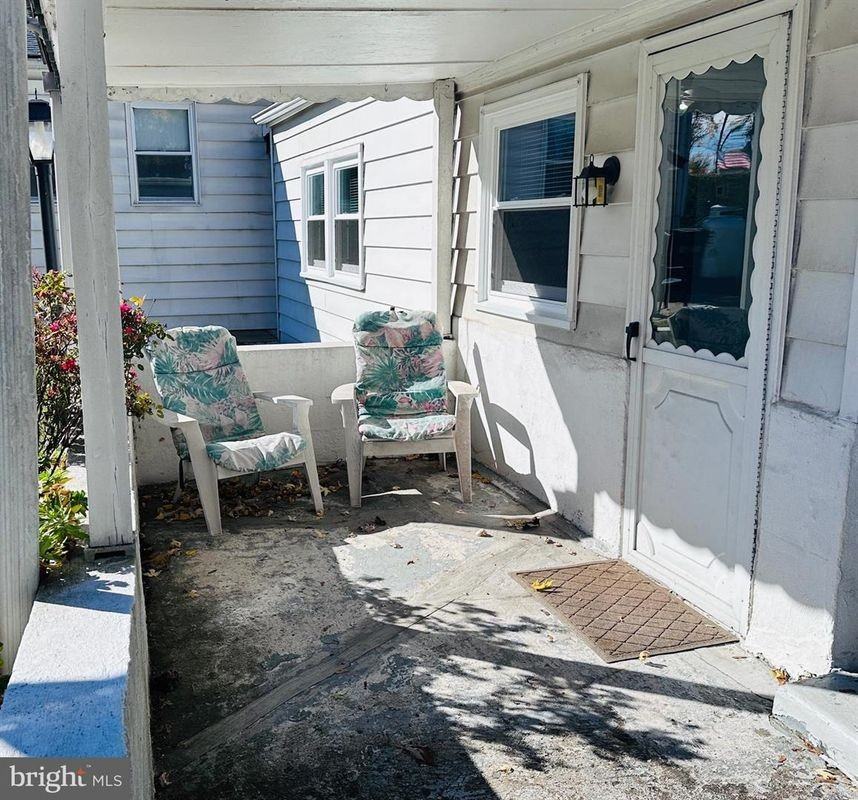 126 3rd St - Photo 2 of 13