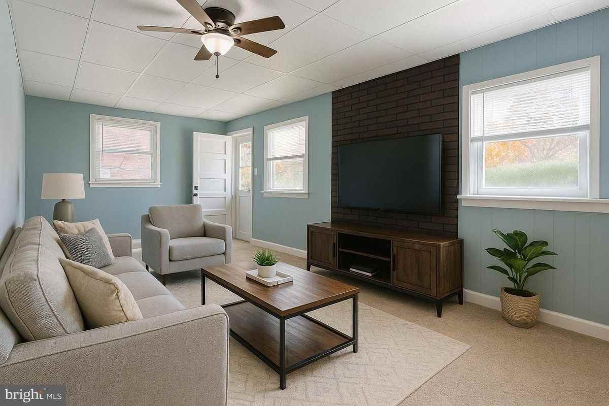 126 3rd St - Photo 3 of 13