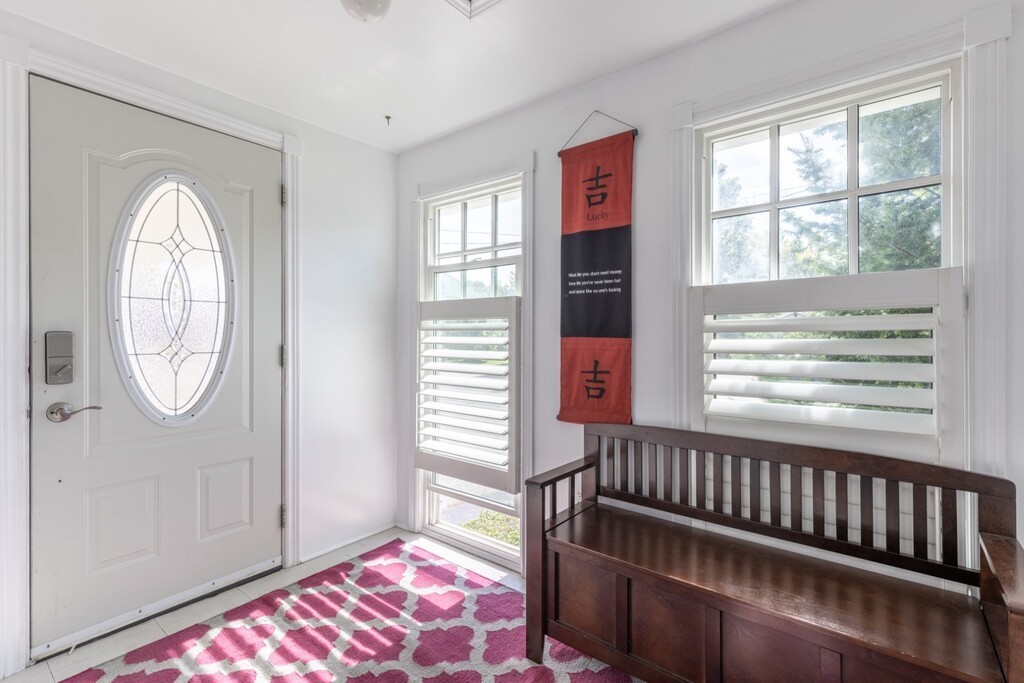 4993 Maple Street - Photo 3 of 40