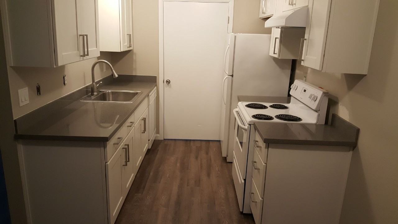 9380 Sw 80th Ave #C - Photo 4 of 11