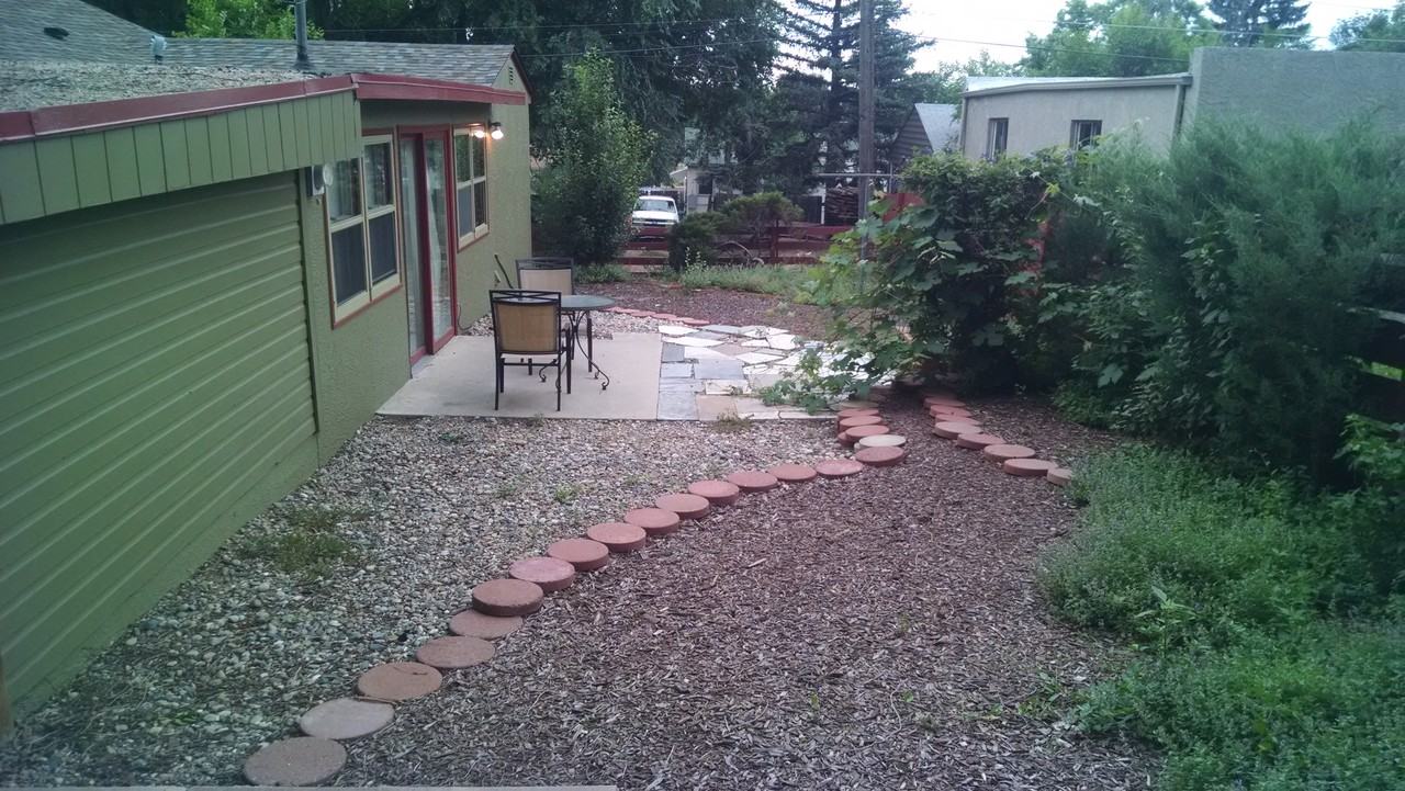 513 W Uintah St #2 - Photo 4 of 15