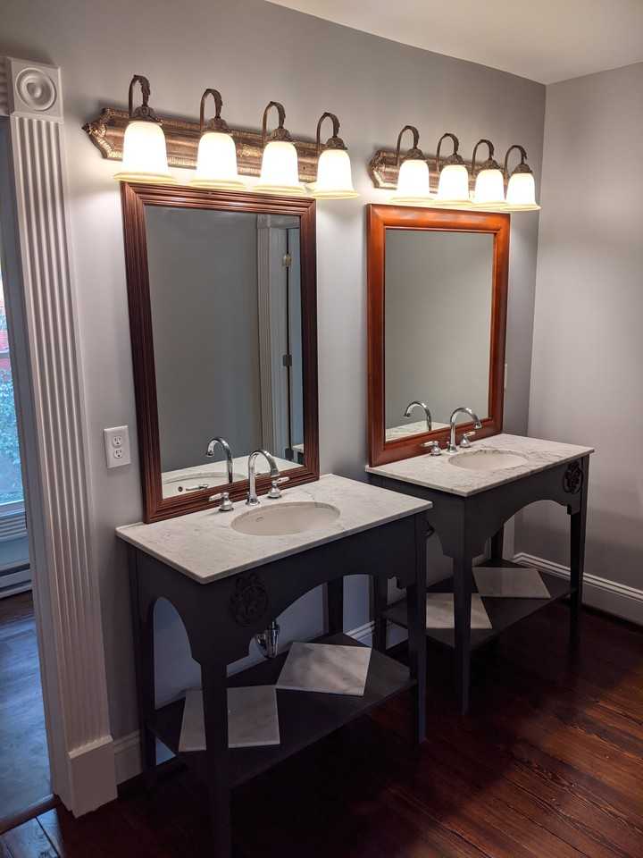 766 Arbutus Avenue Southeast - Photo 3 of 12