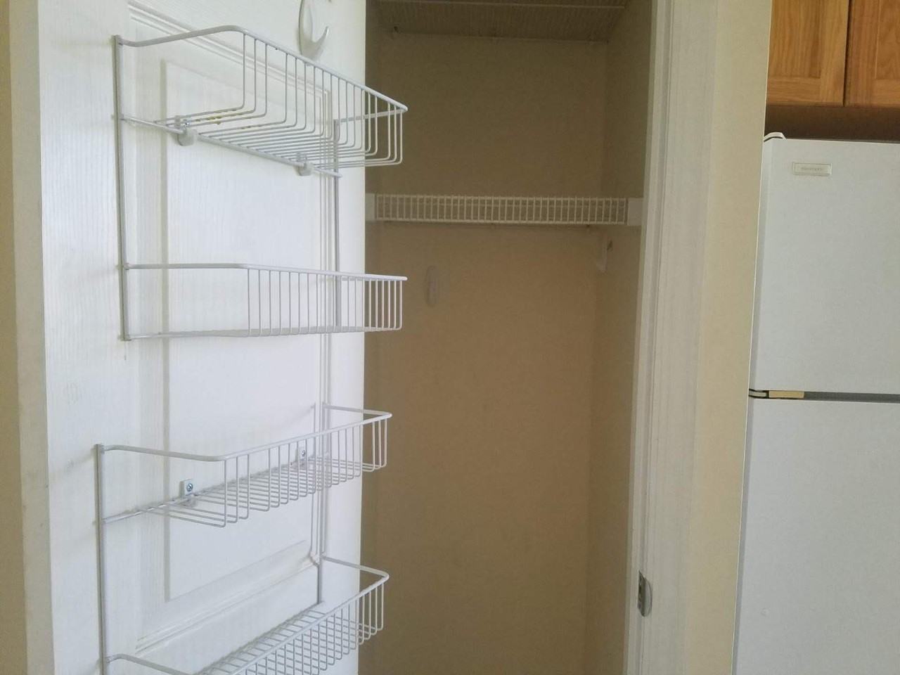 324 Laurel St #3S - Photo 3 of 18