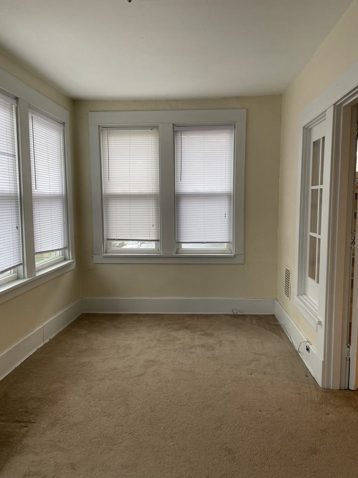 1215 Mississippi Ave - Photo 4 of 19