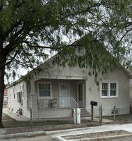 featured image of 1227 Egan Ave #1227