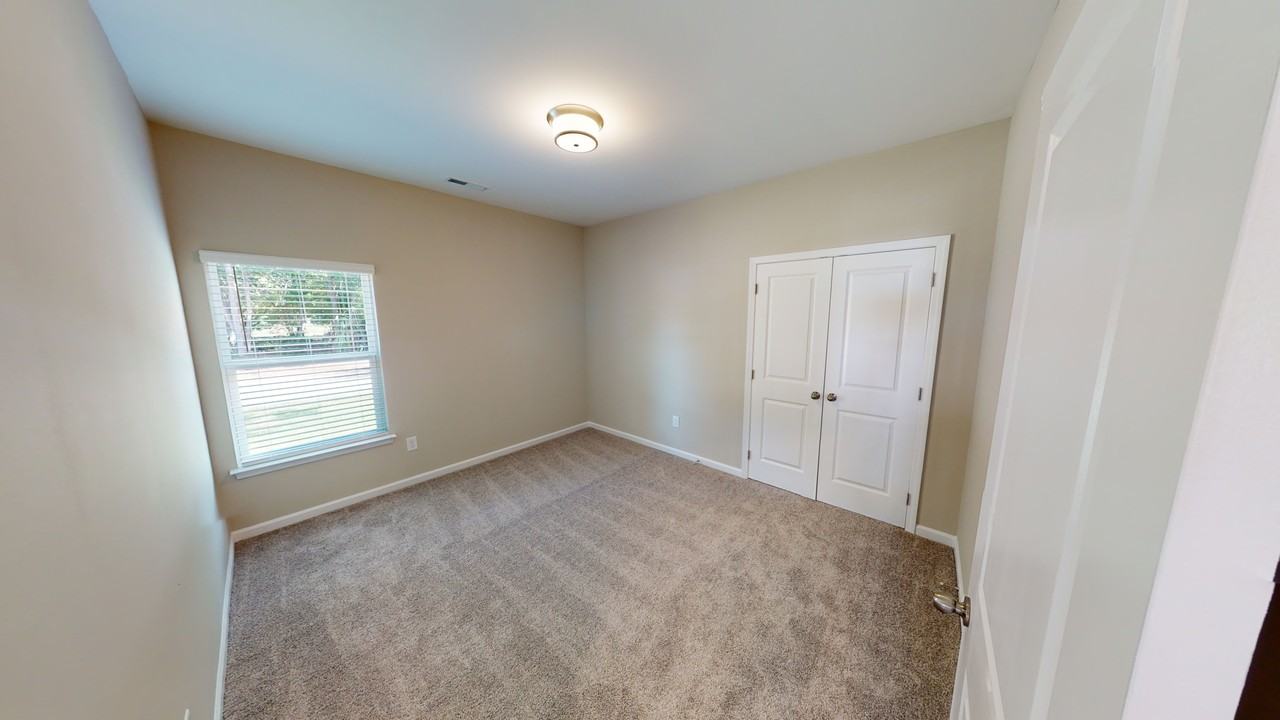 84 Racquet Club Dr - Photo 5 of 31
