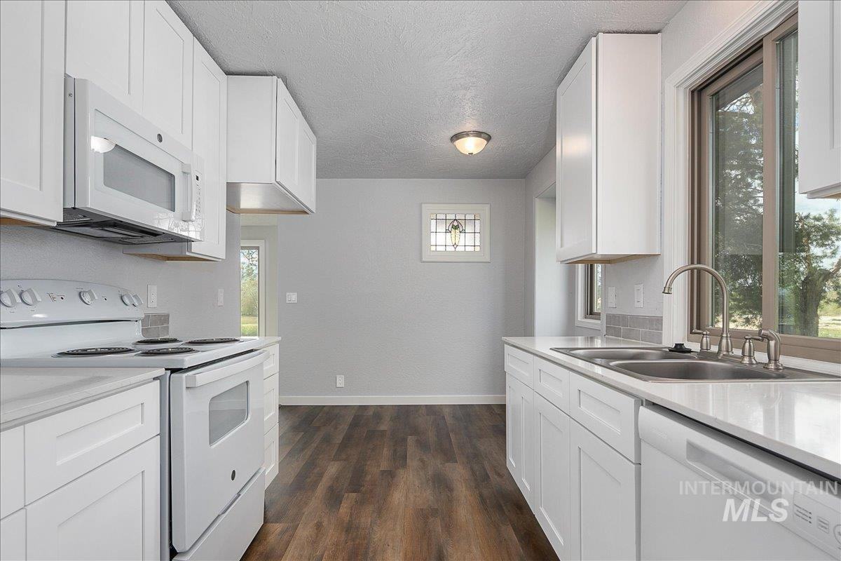 2306 N Montana Ave - Photo 3 of 7