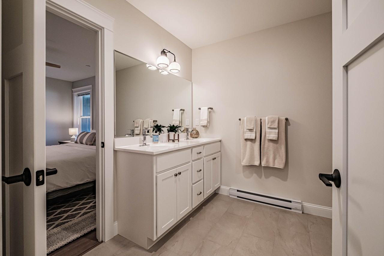 271 Main St #2 - Photo 4 of 21