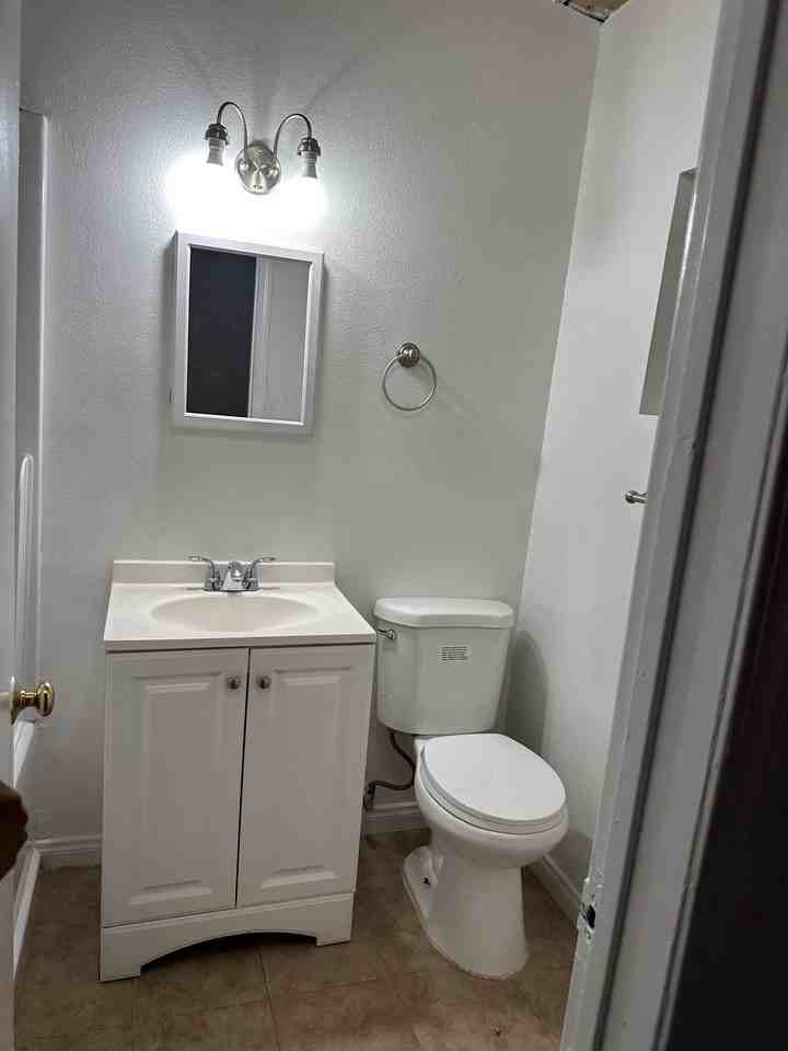 622 66th St - Photo 7 of 10