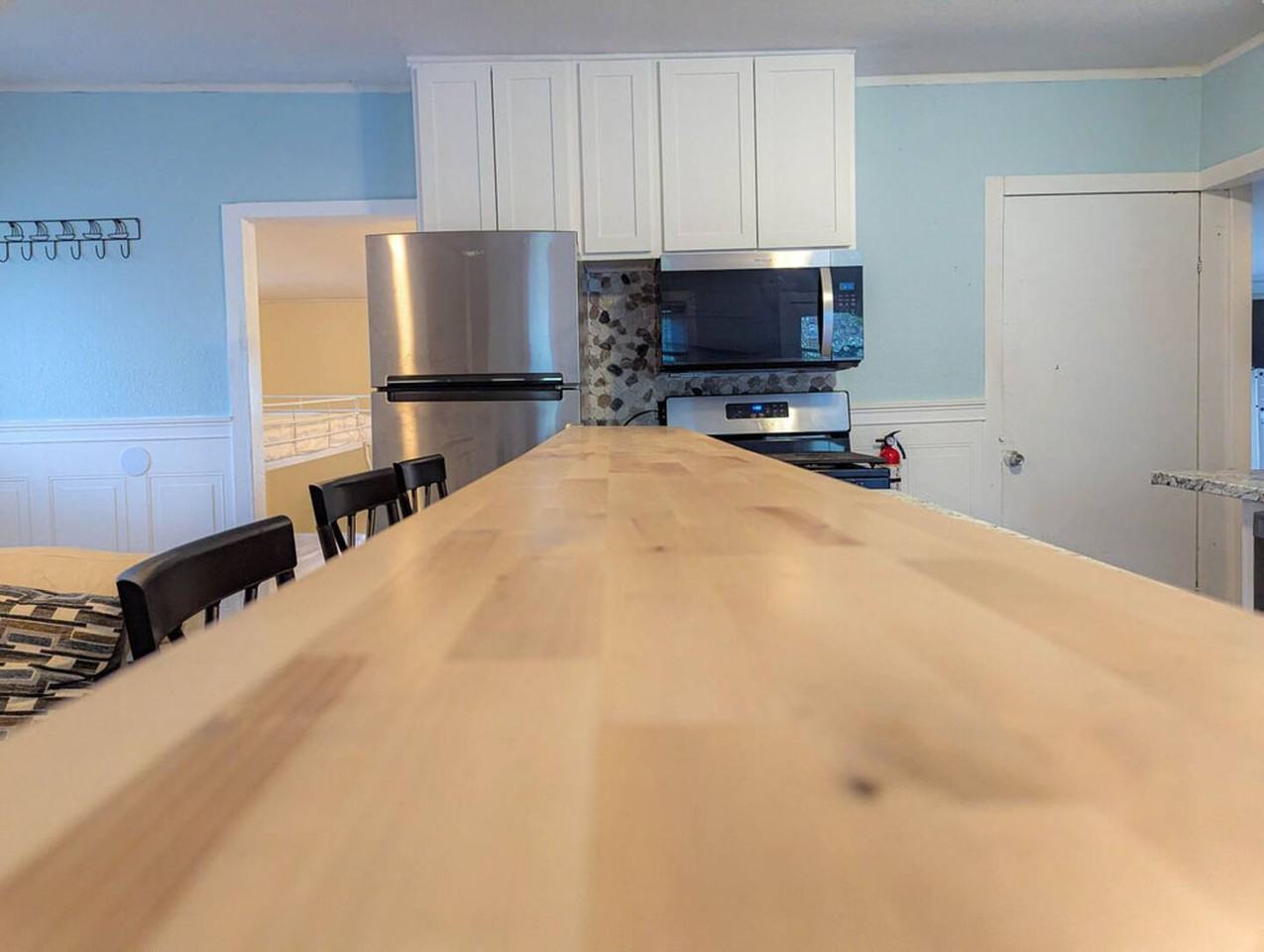 384 Parker Farm Rd - Photo 7 of 32