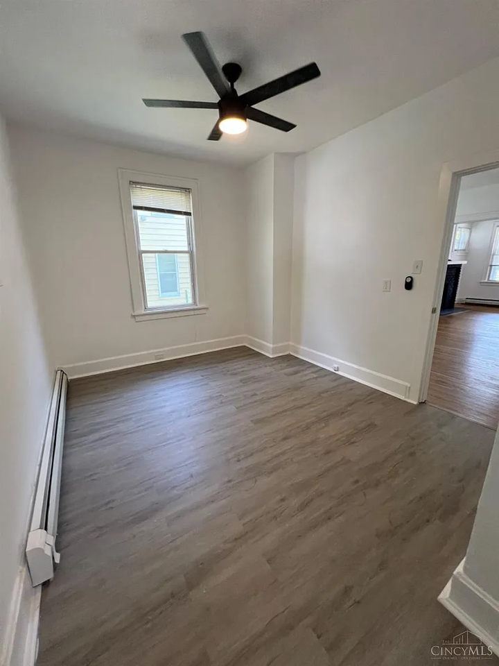 6515 Vine St - Photo 6 of 30