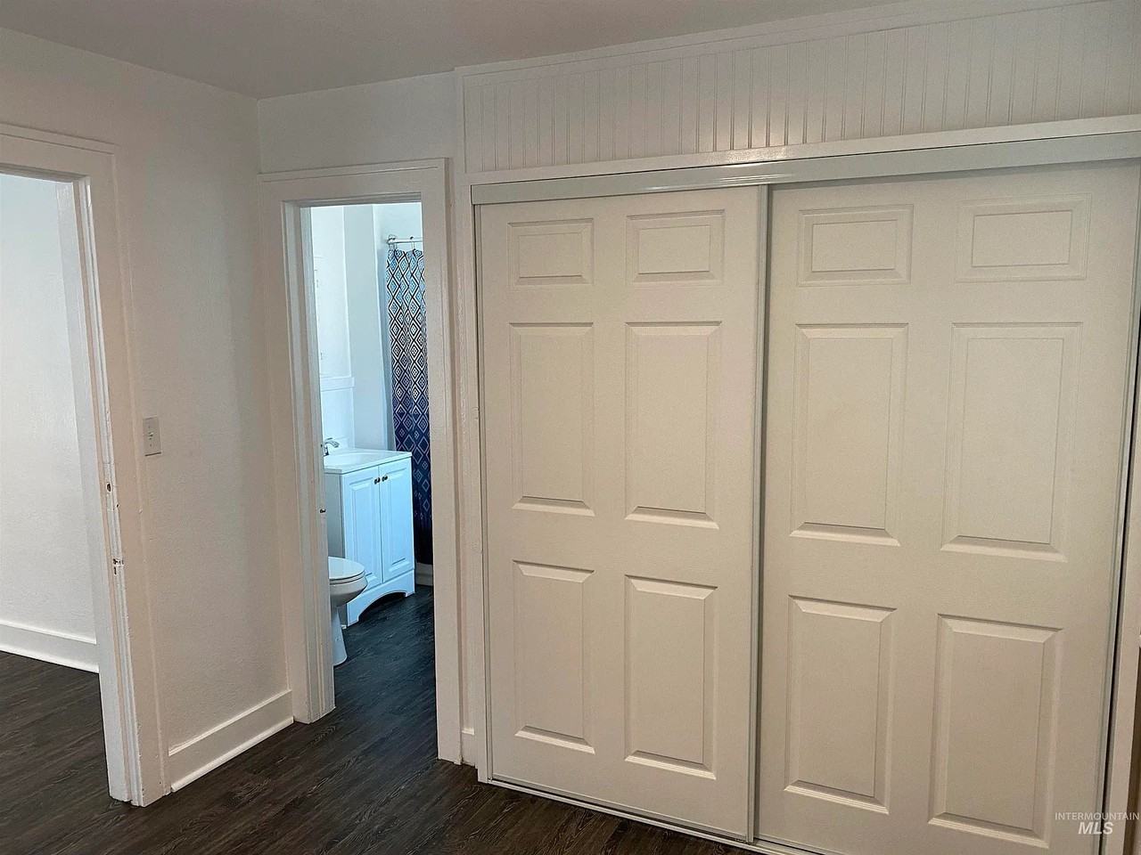 907 2nd Street South #2 - Photo 2 of 10