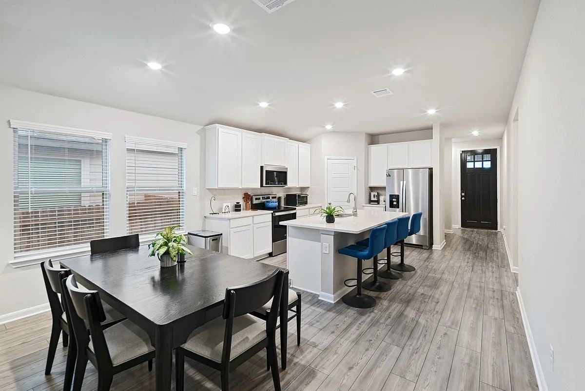 3073 Charyn Way - Photo 2 of 2