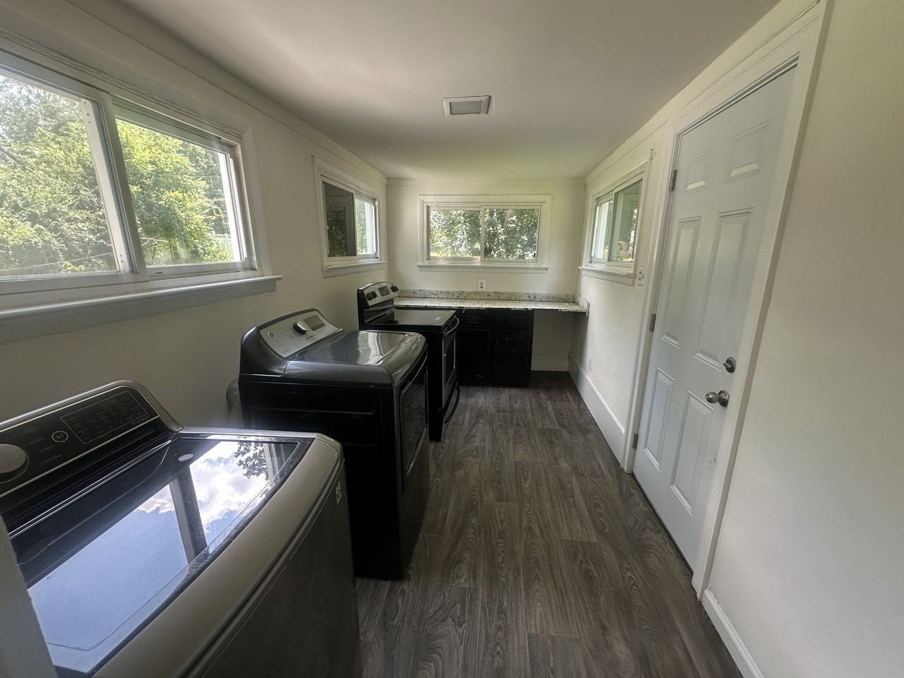 5395 Beta Pl - Photo 3 of 12