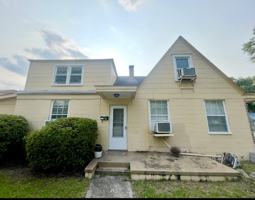 featured image of 2017 E 38th St