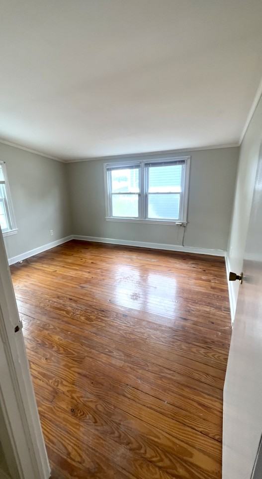 2017 E 38th St #2MAINUPPER - Photo 7 of 20