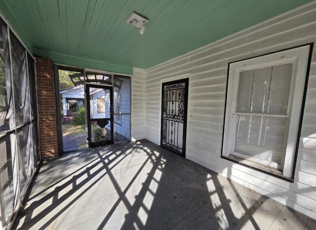 1182 Brentwood Ave - Photo 4 of 24